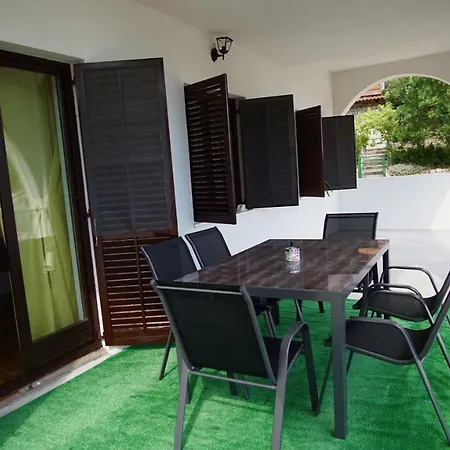 Appartement Laura *
