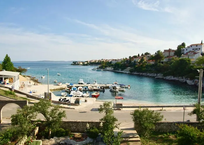 Laura Trogir